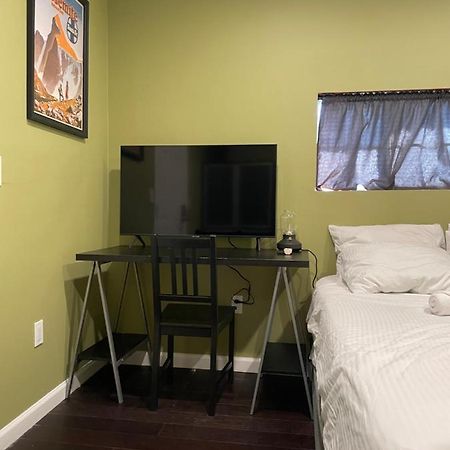 Private Standalone Room W/ Tv, Wifi & Ac In คาร์สัน ภายนอก รูปภาพ